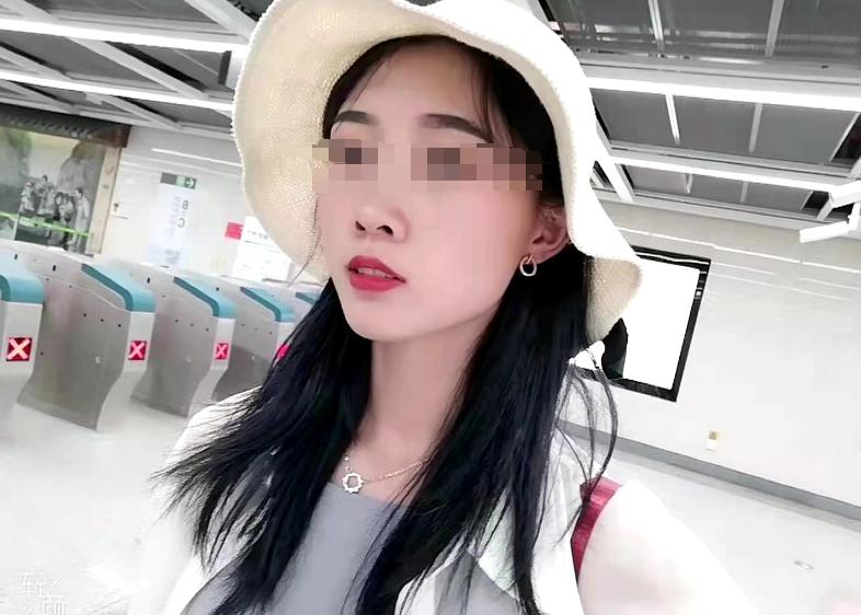 DƬ